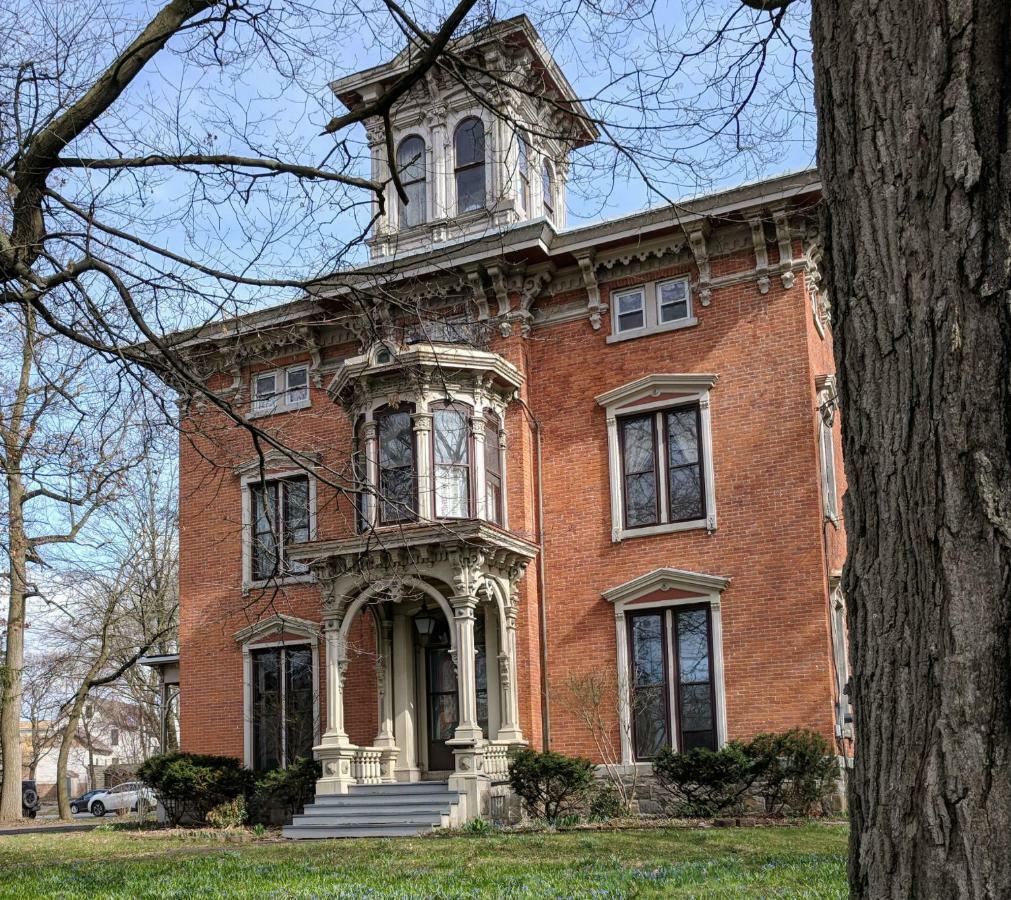 Rosemont Inn Utica Dış mekan fotoğraf