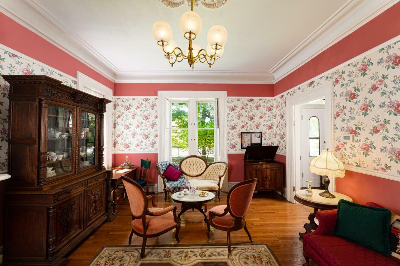 Rosemont Inn Utica Dış mekan fotoğraf